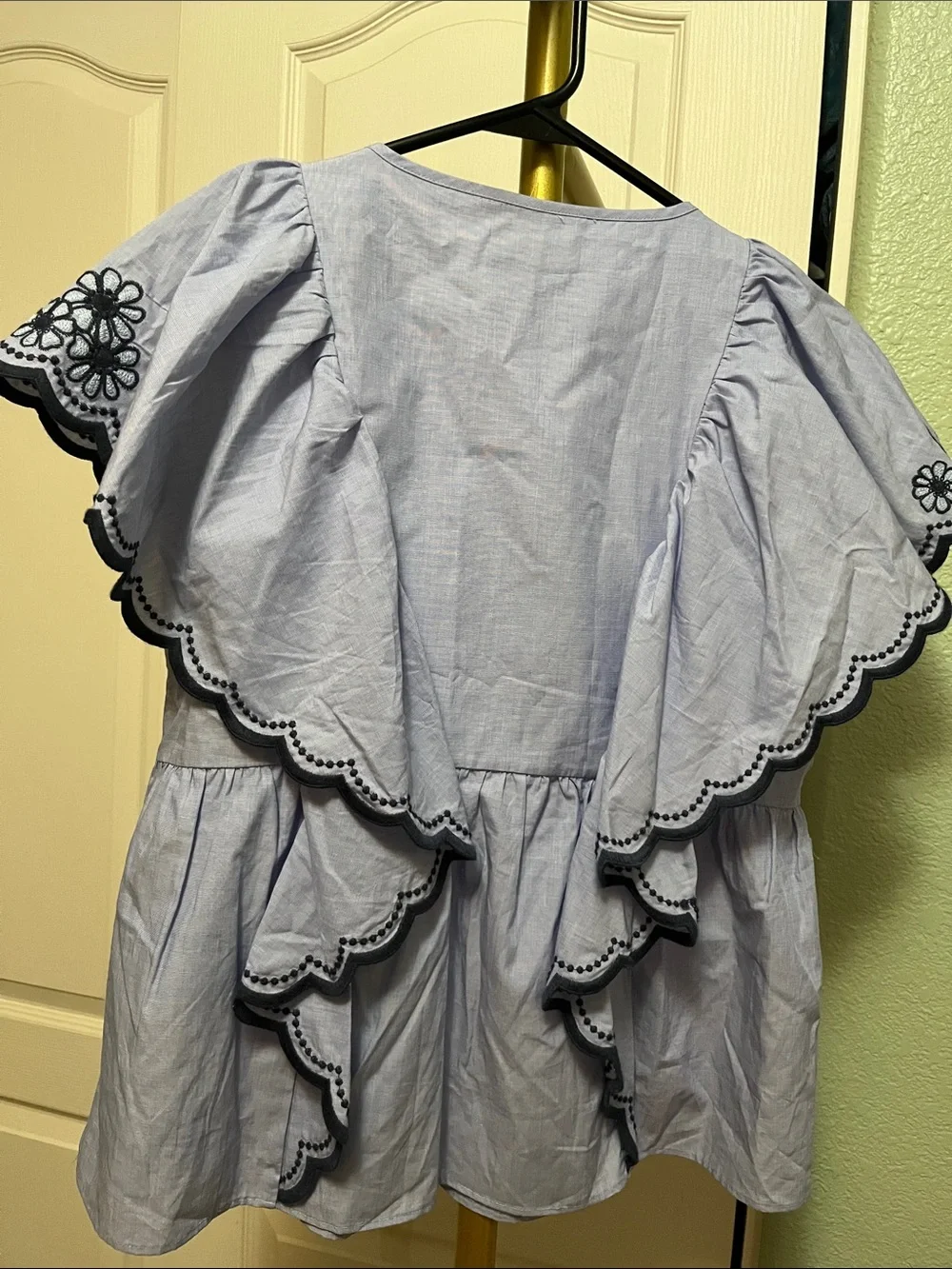 NWT Kate Spade Scalloped Embroidered Ruffle Blouse Sz XS